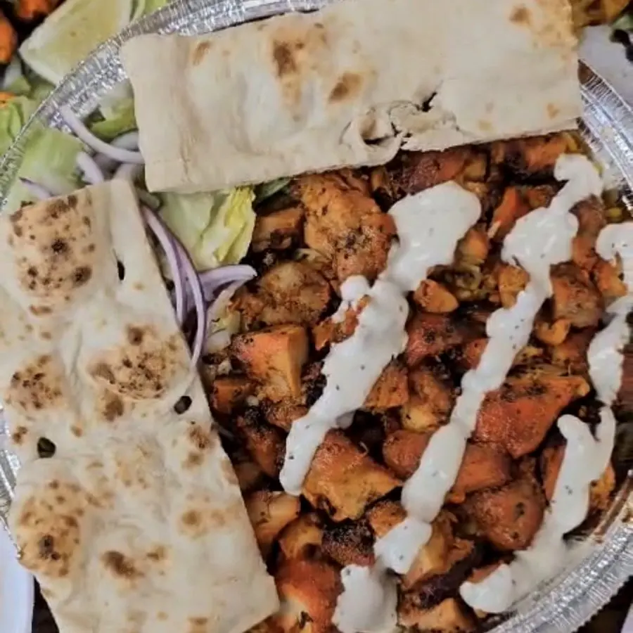 New York chicken and rice platter