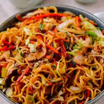 Chicken Shezwan Noodles